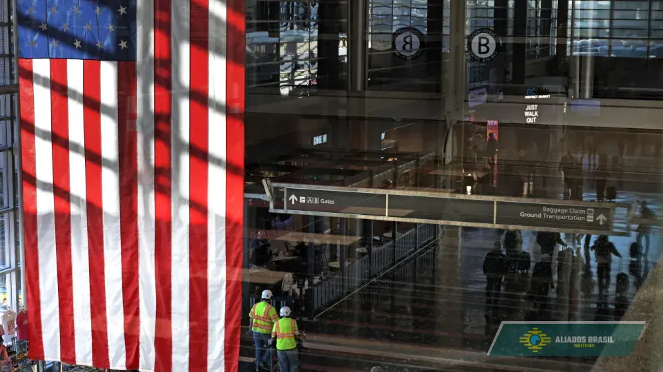 Entrada nos EUA pode exigir histórico de 5 anos nas redes sociais