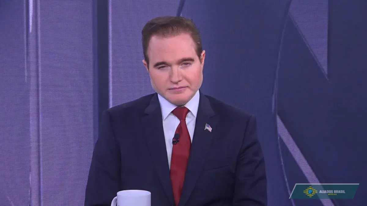 'Esperamos que as autoridades brasileiras cumpram os compromissos que assumiram', diz advogado de Trump após fim de sanções a Moraes