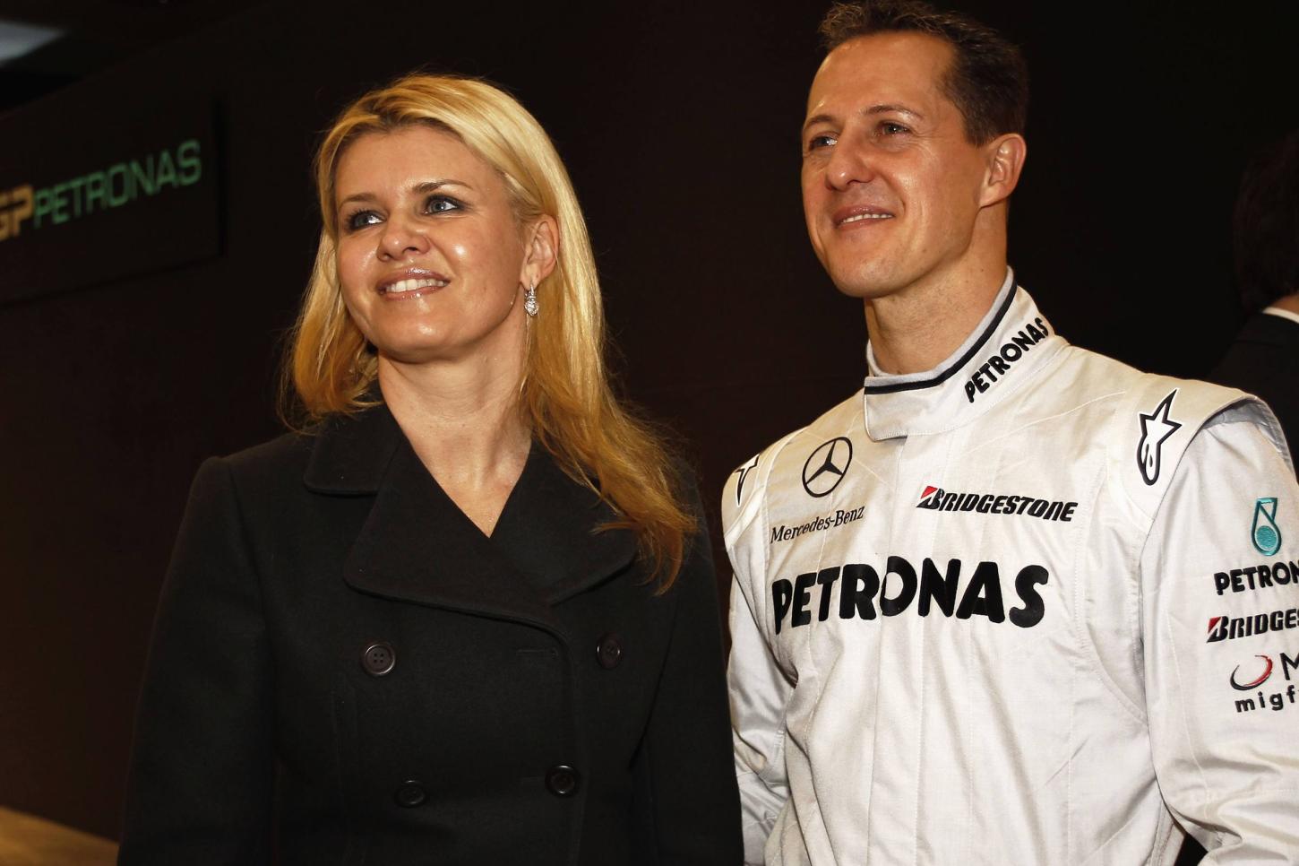 Esposa de Michael Schumacher sobre o piloto: “Ele está aqui”