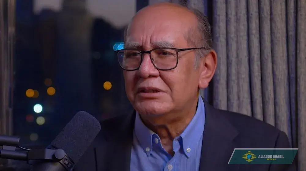 Gilmar recua e suspende parcialmente a  prerrogativa exclusiva da PGR sobre impeachment