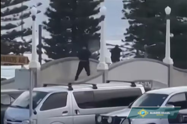 'Herói genuíno' desarmou assassino de praia em Sidney, diz autoridade australiana; VEJA VÍDEO