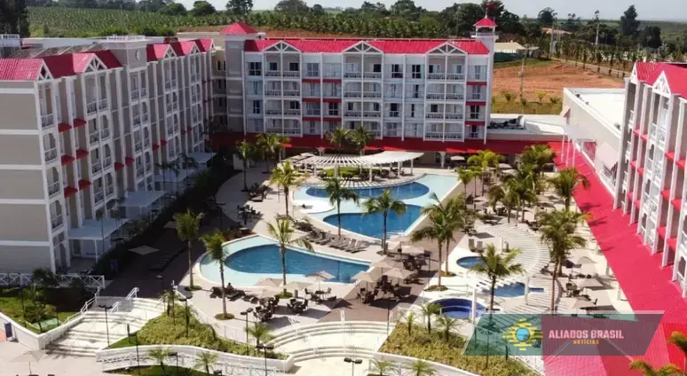 Hóspede morre engasgado com melancia em resort no interior de São Paulo 