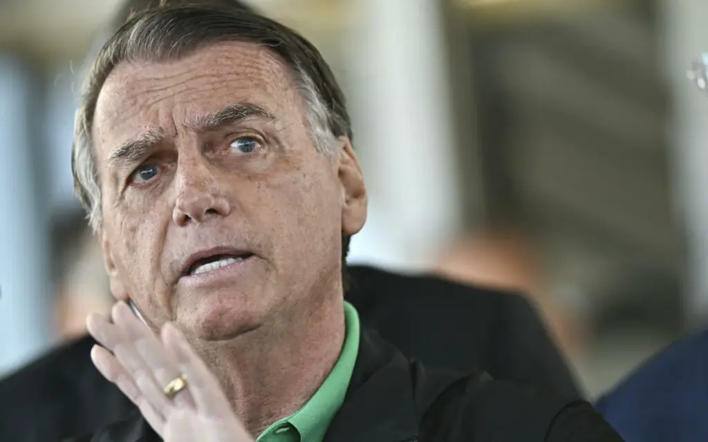 Jair Bolsonaro passará por outro procedimento nesta semana