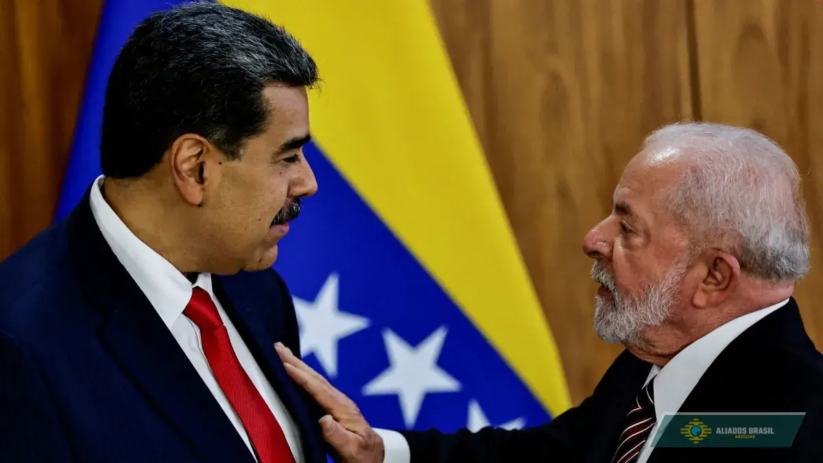 Lula faz ligação sigilosa a Maduro sobre ação dos EUA no Caribe