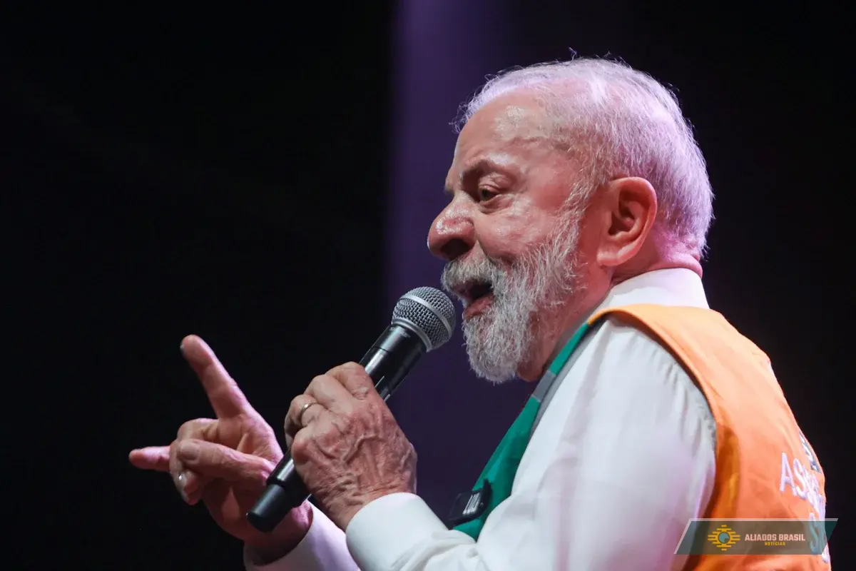 Lula se reúne com senadores para discutir PL da Dosimetria