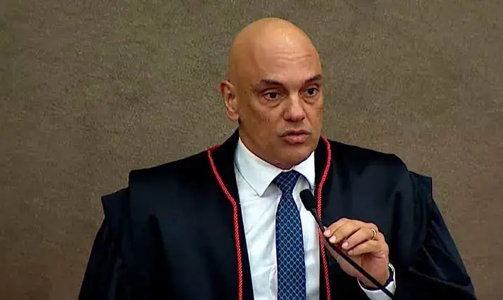 Moraes defende “remuneração digna” e penduricalho para juízes