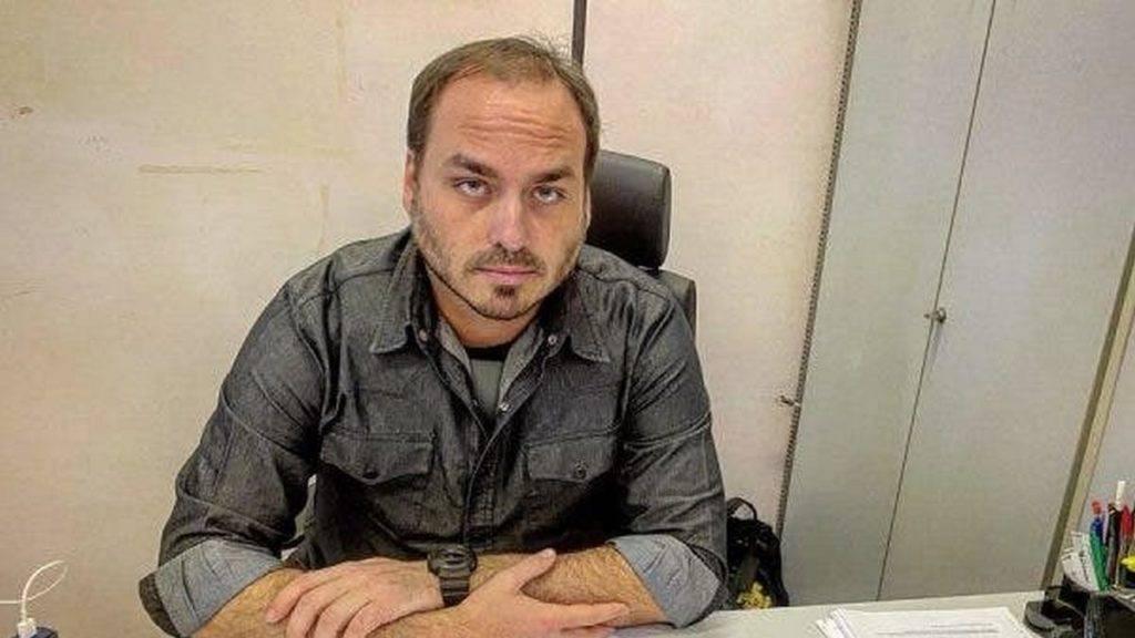 Moraes nega pedido de Carlos Bolsonaro para visitar o pai no dia do próprio aniversário