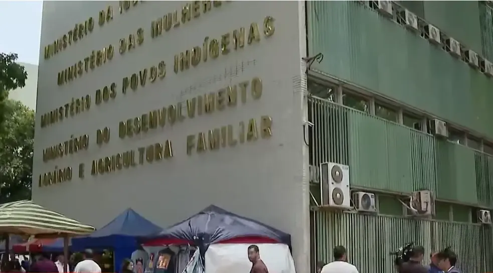 Morre homem com 60% do corpo queimado após explosão em ministério