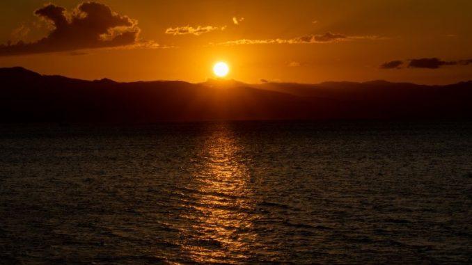 Nova onda de calor deve elevar temperaturas no Brasil nesta semana de Natal; veja previsão