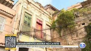 Parte interna de sobrado desaba no Catete e deixa vítimas