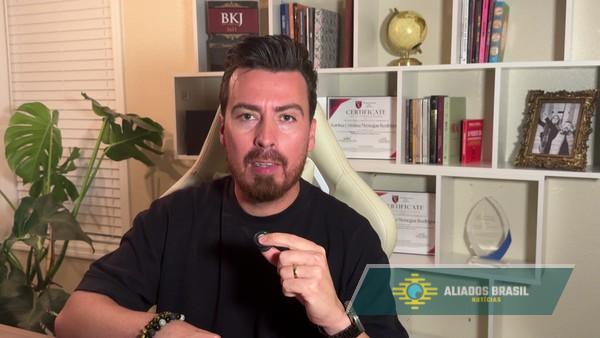 Pastor brasileiro diz que escapou por pouco de avião que aterrissou em cima de carro em rodovia nos EUA: 'Grande livramento'