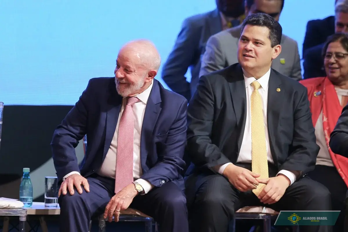 Pressa de Alcolumbre em votar Dosimetria abre novo embate com Lula