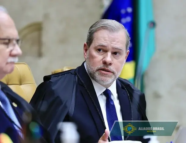 Toffoli nega recurso e mantém acareação sobre Banco Master