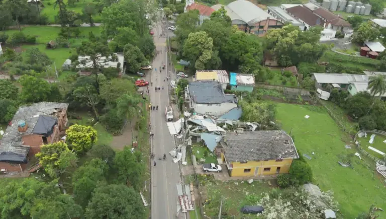 Tornado na Serra do RS foi o 2º em 15 dias e causou ventos de 100 km/h; veja imagens dos estragos