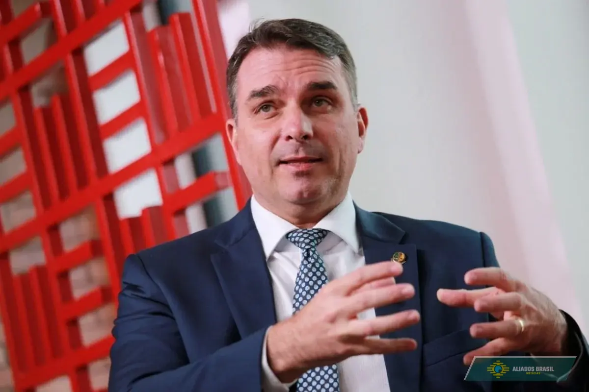 “Vamos libertar o Brasil e toda América do Sul”, garante Flávio