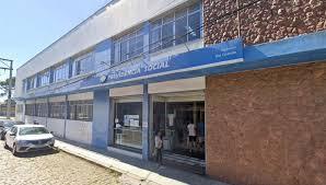 Aposentados fazem fila em Porto Alegre após anúncio de mutirão do INSS, mas única agência que abriu fica a 400 km