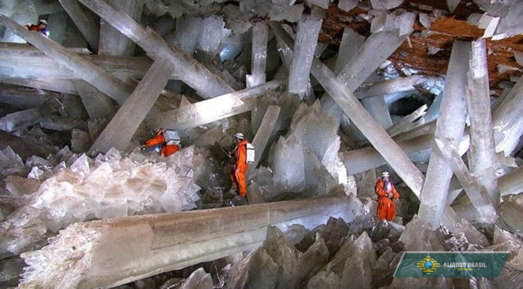 Caverna de cristais gigantes no México guarda beleza e perigo em igual medida