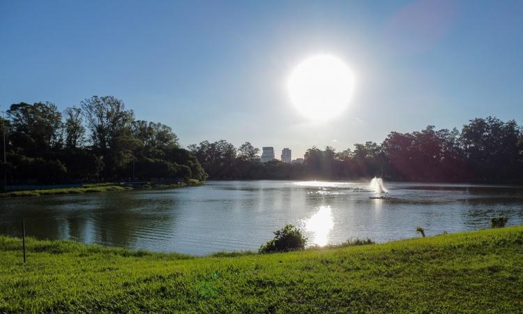 Como lidar com o calor excessivo de forma sustentável e sem ar-condicionado