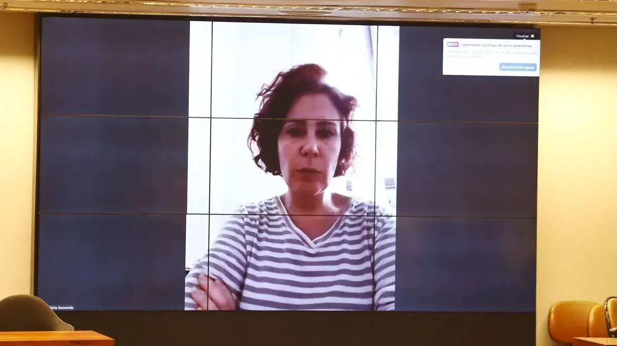 Decisão sobre extradição de Zambelli é novamente adiada