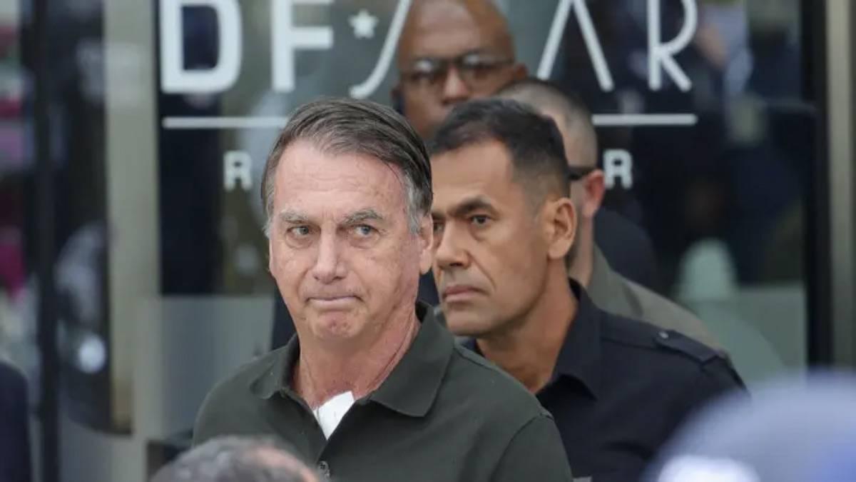 Defesa de Bolsonaro cita risco de morte súbita e reforça pedido de prisão domiciliar