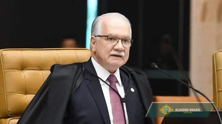 “Doa a quem doer”: sob pressão, Fachin reage às críticas e diz que não ficará de braços cruzados no escândalo do Banco Master