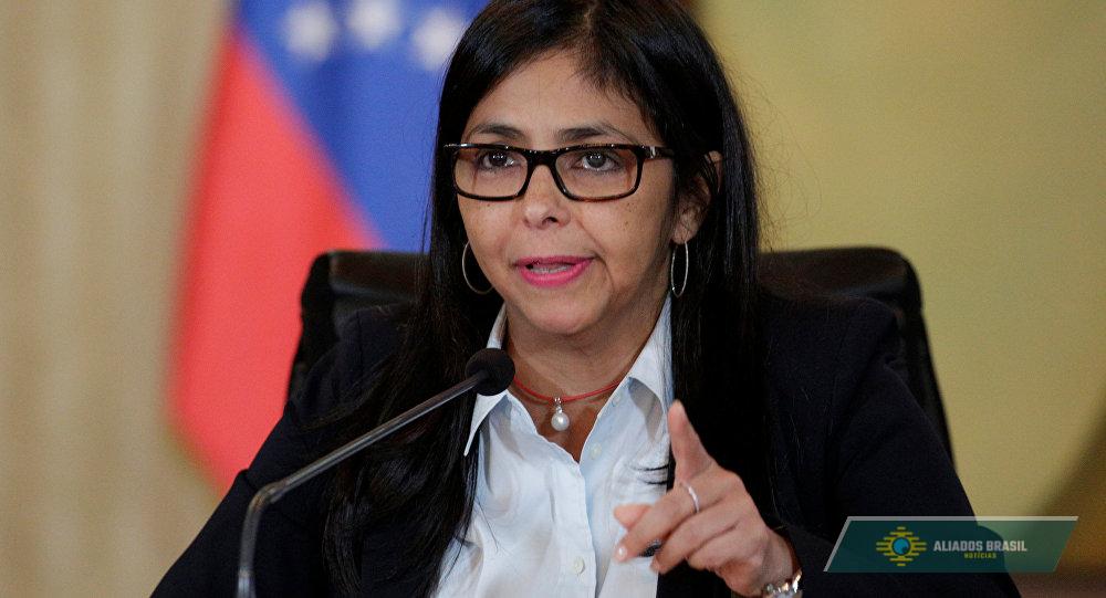 Embaixadora brasileira participa da posse de Delcy na Venezuela