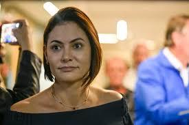 “Espero bom senso de Moraes”, diz Michelle sobre situação de Bolsonaro. Vídeo