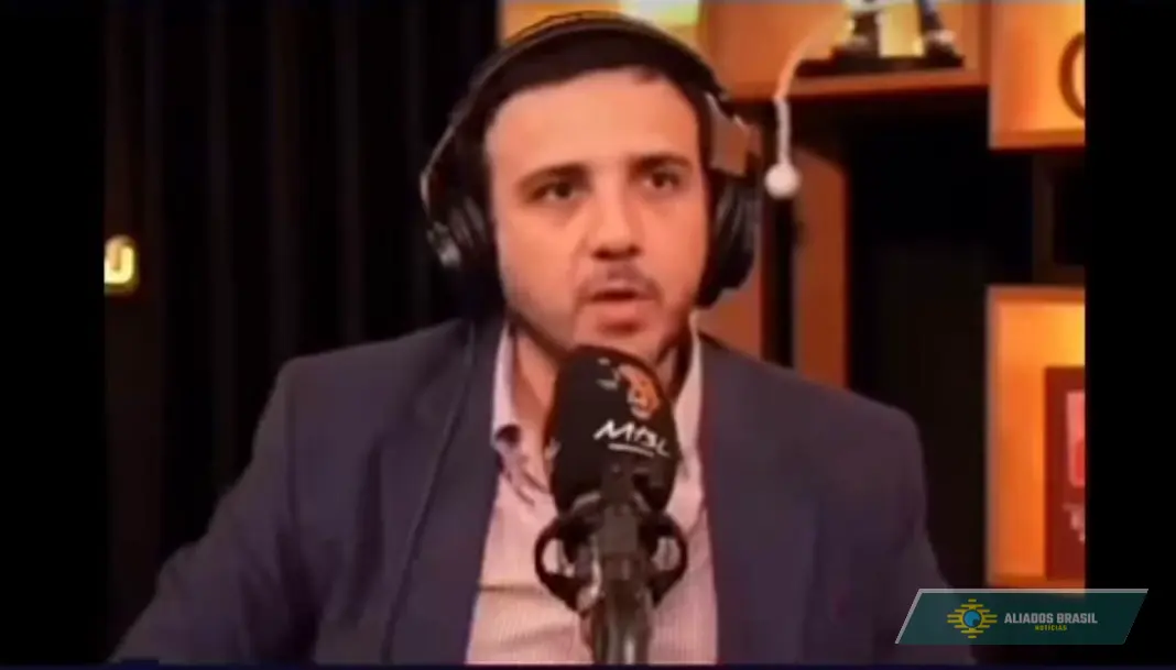 Líder do MBL ameaça Flávio Bolsonaro: “Tem que morr3r”