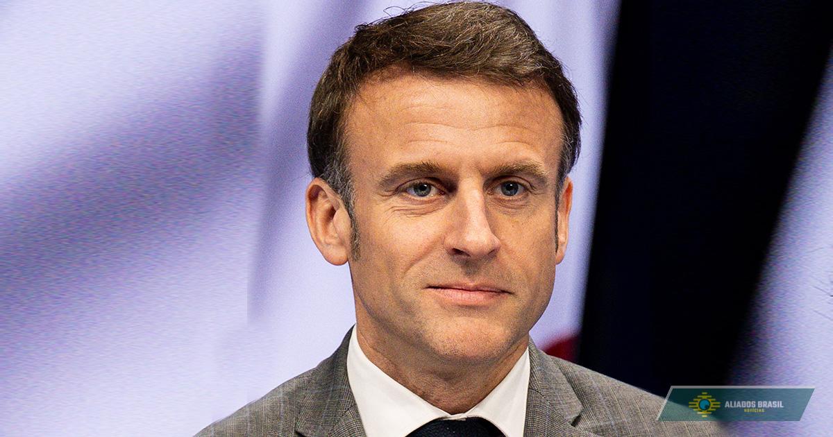 Macron quer proibir redes sociais para menores de 15 anos