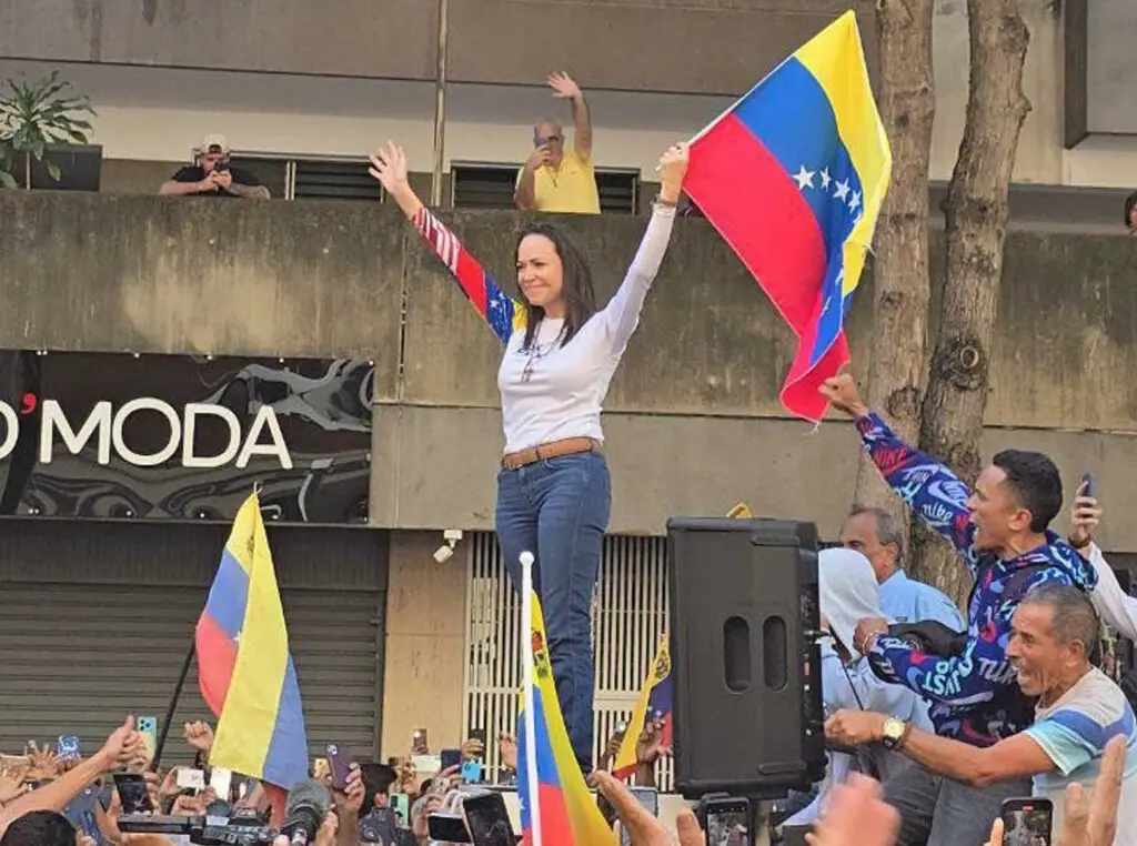 María Corina diz que chegou a “hora da liberdade” na Venezuela