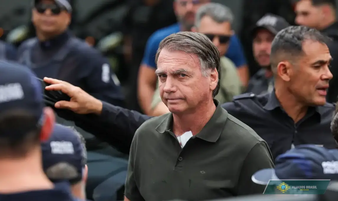 Moraes libera Nikolas Ferreira e outros aliados para visitar Bolsonaro na prisão