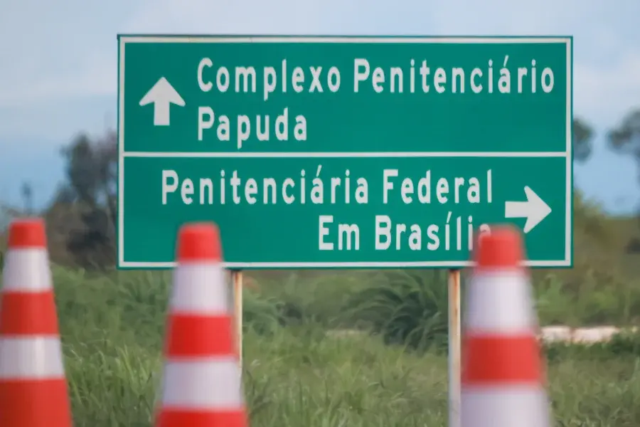 Moraes manda remover bolsonaristas acampados na Papudinha e cita 8/1