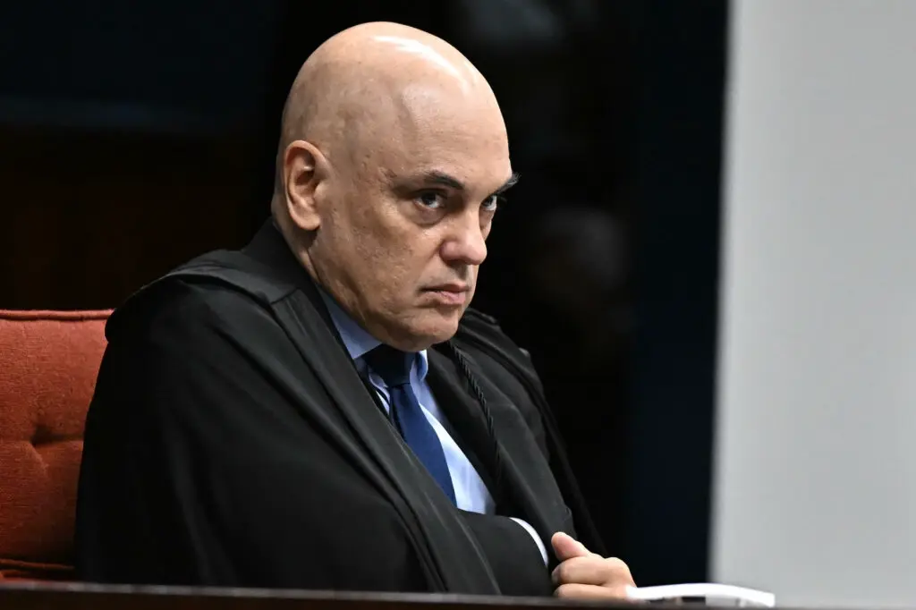 Moraes manda soltar homem preso com 12 pedras de crack