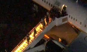 Nicolás Maduro desembarca nos EUA após ser capturado em operação militar