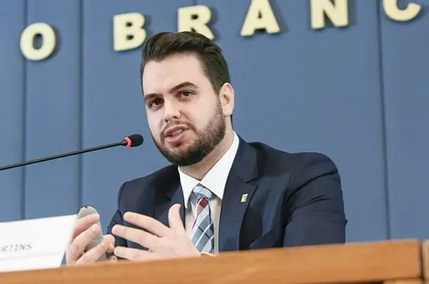 PF prende Filipe Martins, ex-assessor de Bolsonaro