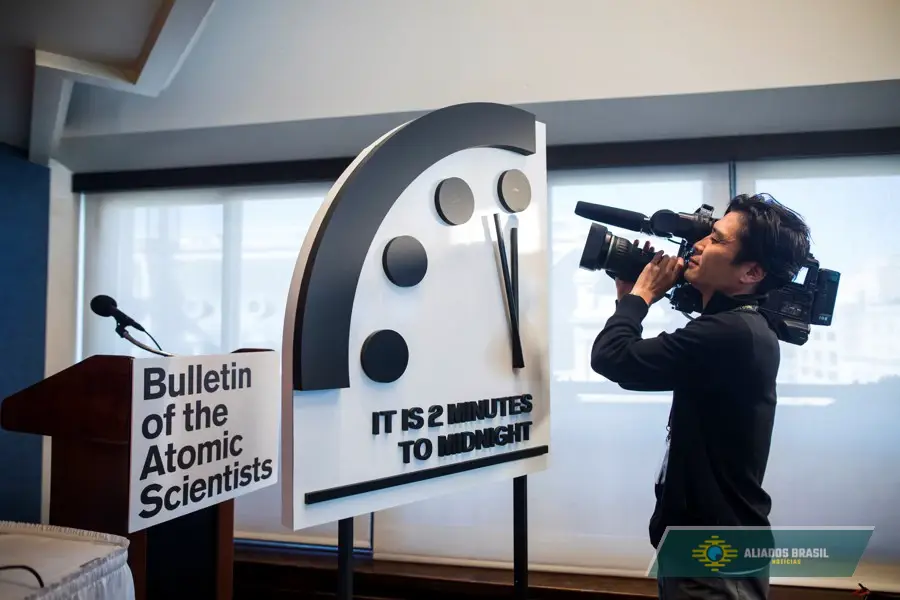 Relógio do Juízo Final marca ponto mais próximo do fim