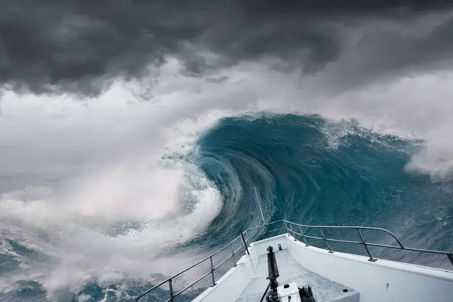 Satélite da Nasa revela tsunami gigante com comportamento inesperado