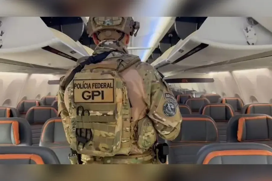 Alerta máximo: suspeita de bomba em avião mobiliza PF em aeroporto. Veja vídeo