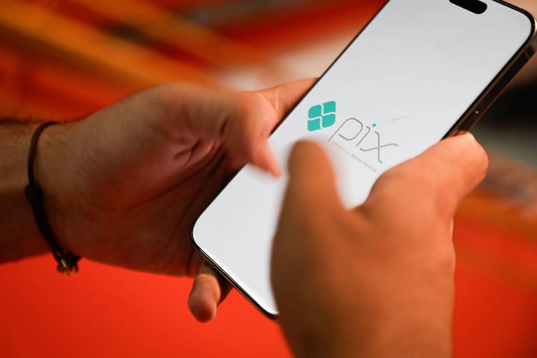 Aplicativos de bancos apresentam instabilidade e geram reclamações nas redes