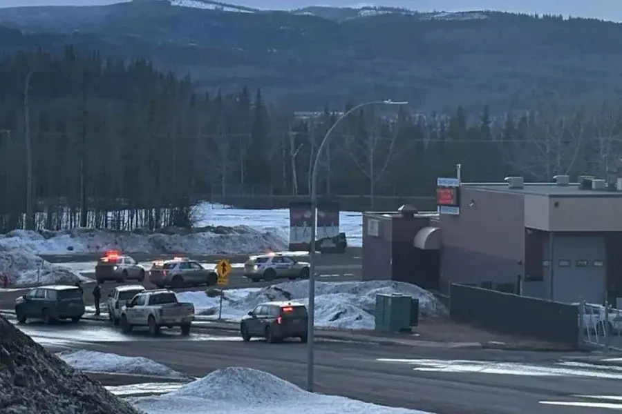 Ataque a tiros em escola e casa deixa 10 mortos e 25 feridos no Canadá