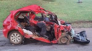 Cinco pessoas morrem em acidente entre carro e carreta na BR-414