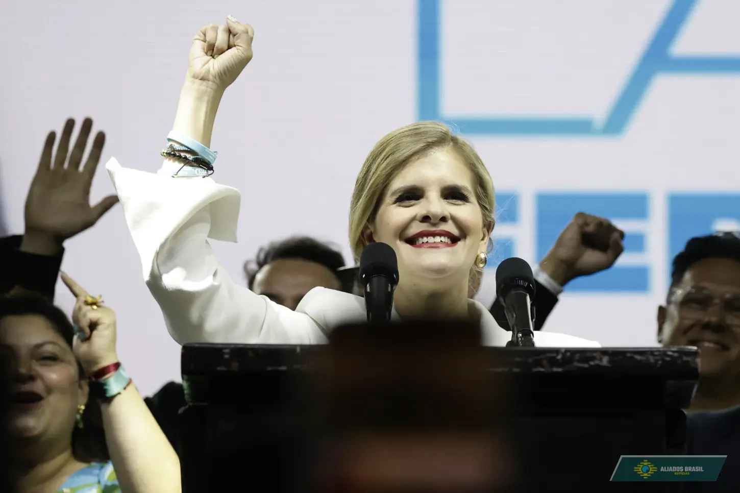 Direita vence na Costa Rica, candidata é eleita presidente já no 1° turno