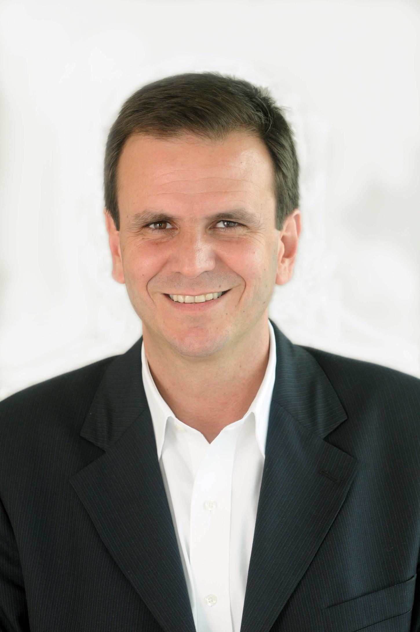 Eduardo Paes anuncia que deixa a prefeitura do RJ dia 20 de março