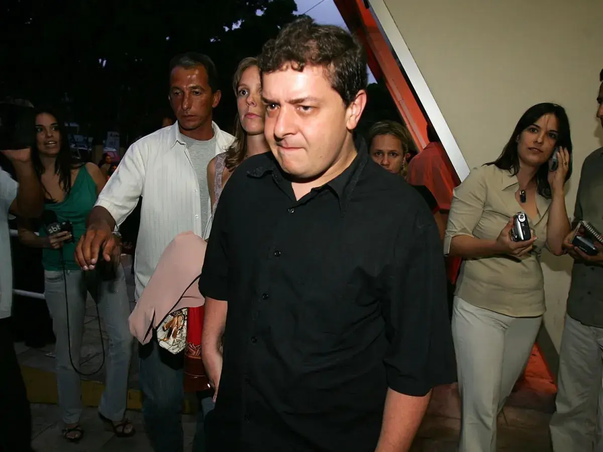 Ex-dirigentes do INSS fecham delação e entregam Lulinha e políticos