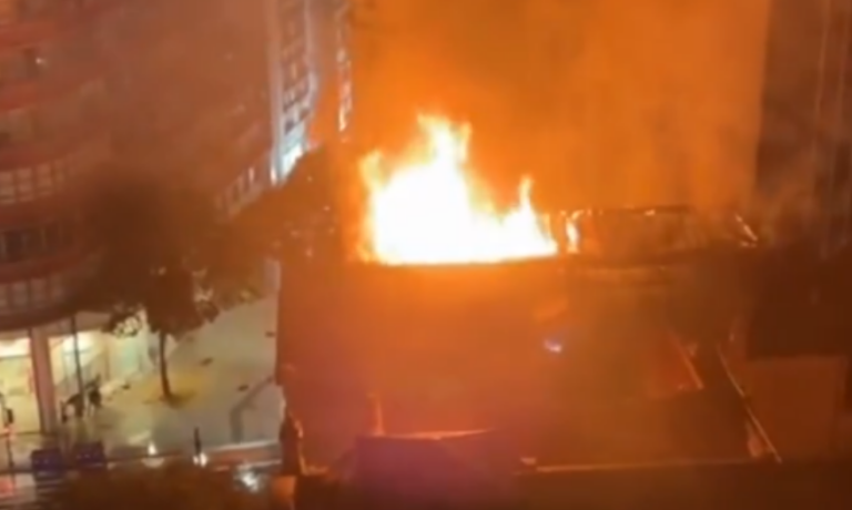 Fogo atinge prédio histórico da Faculdade de Direito da USP