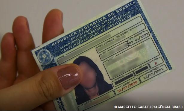 Funcionários do Detran são condenados após fraude de quase 4 mil carteiras