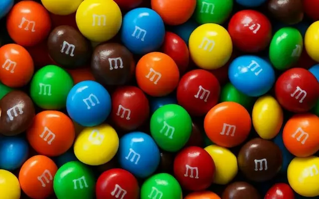 Mais de 6 mil pacotes de M&M’s são recolhidos por risco de alergia