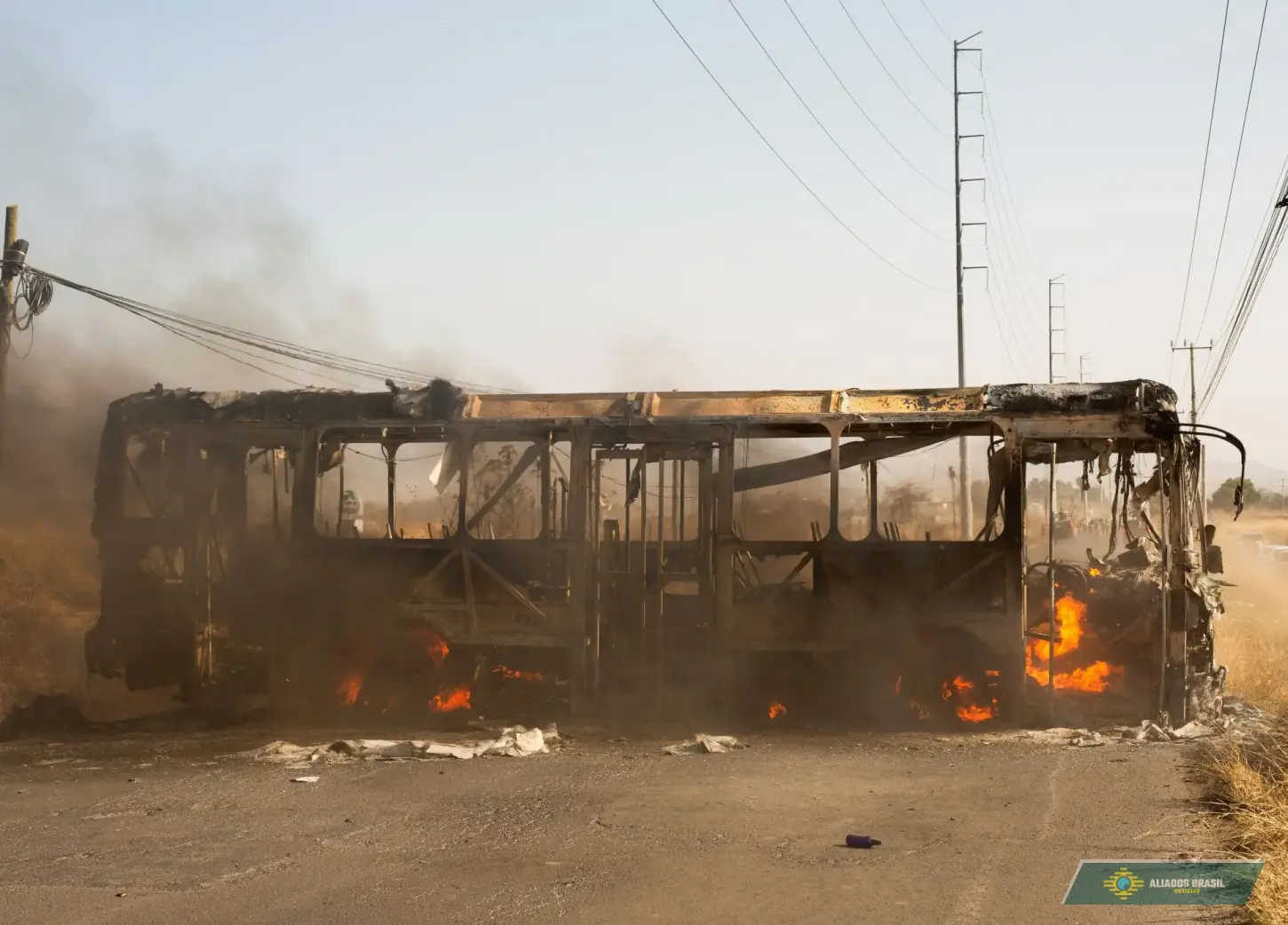 Megaoperação mata chefão do cartel mais temido do México e país enfrenta retaliação violenta