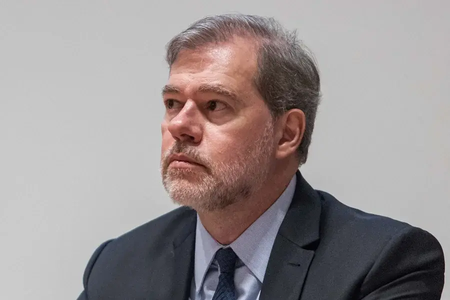 Ministros de Lula veem potencial explosivo em menções a Toffoli no celular de Vorcaro