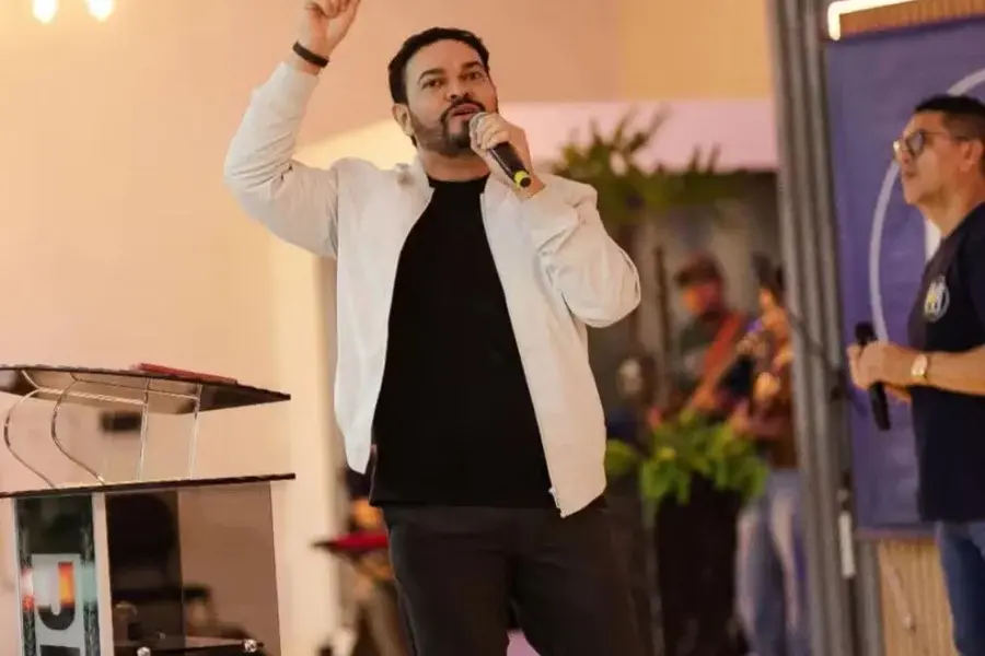 Naufrágio em Manaus: corpo achado no Rio Amazonas é de cantor gospel